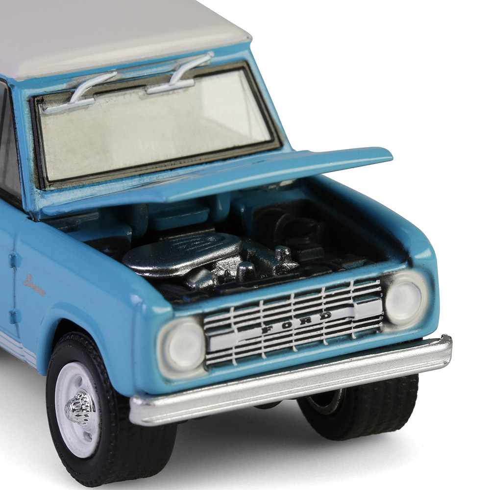 Bronco Custom SUV