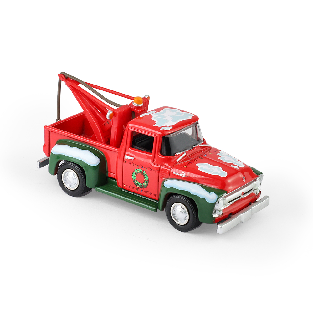 F-100 Tow Truck with Mechanic Figure