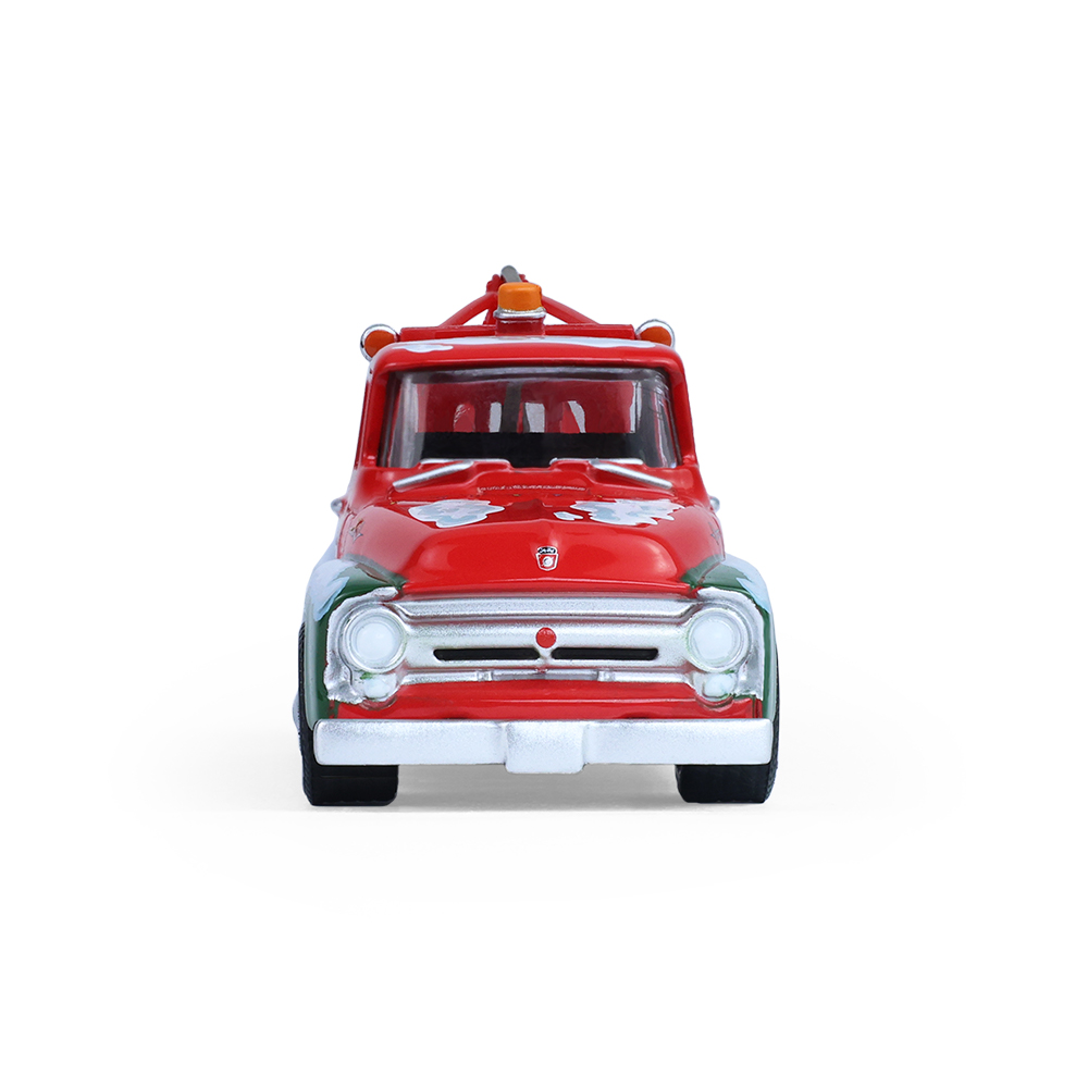 F-100 Tow Truck with Mechanic Figure
