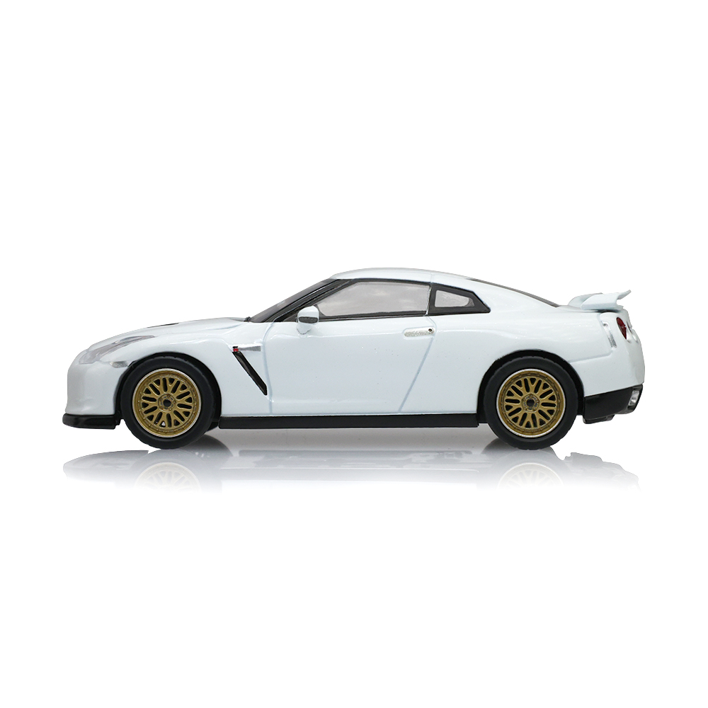 GTR with Custom Wheels