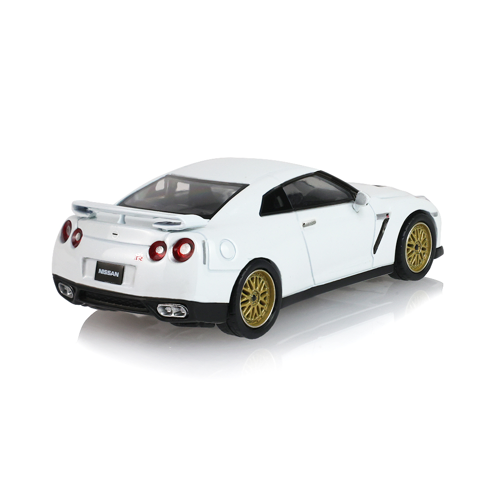 GTR with Custom Wheels