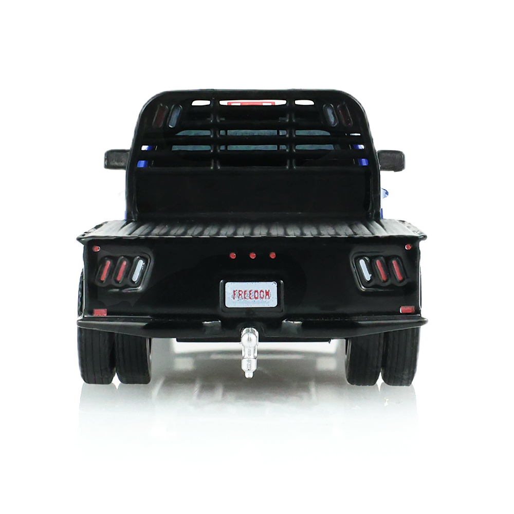 2018 Ram 3500 Dually Flatbed with Statue of Liberty Figurine - America 250 Edition (Hobby Exclusive)