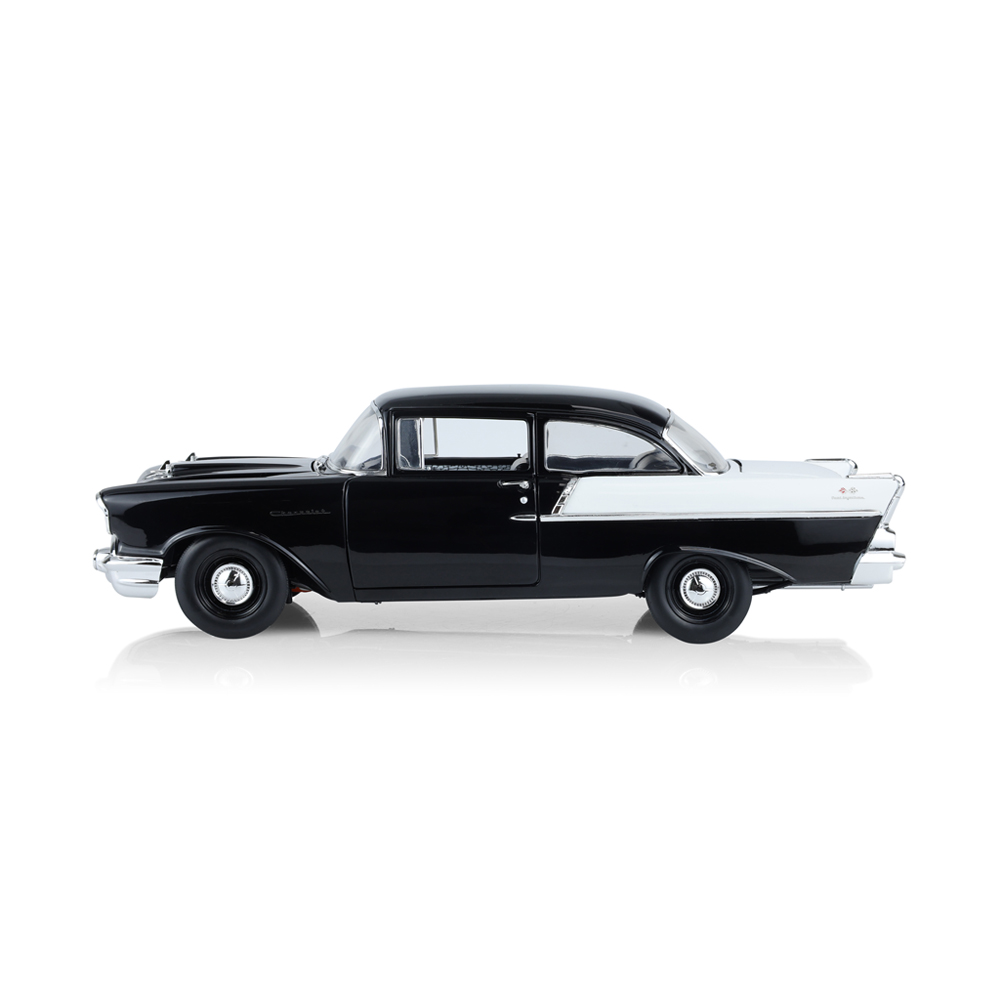 1957 Chevrolet 150 Sedan - Canyon Coral / Adobe Beige